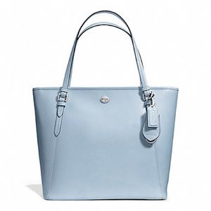 PEYTON LEATHER ZIP TOP TOTE (COACH F27349)
SILVER/SKY